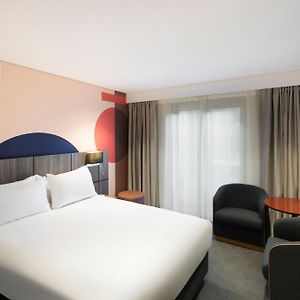 Deluxe Queen Room Balcony